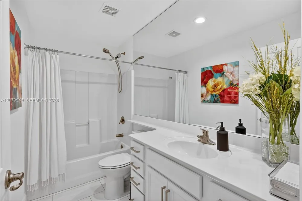 12 Barcelona Ln Port St. Lucie, FL 34952