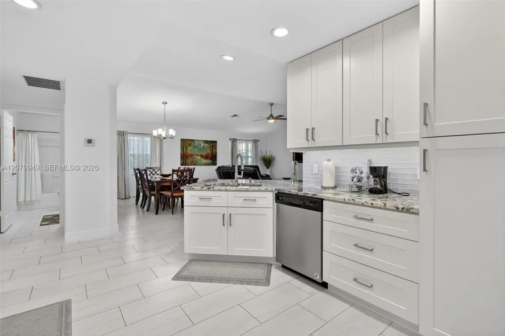 12 Barcelona Ln Port St. Lucie, FL 34952