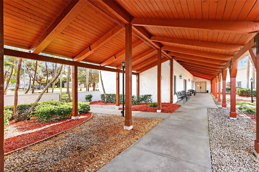12 Barcelona Ln Port St. Lucie, FL 34952