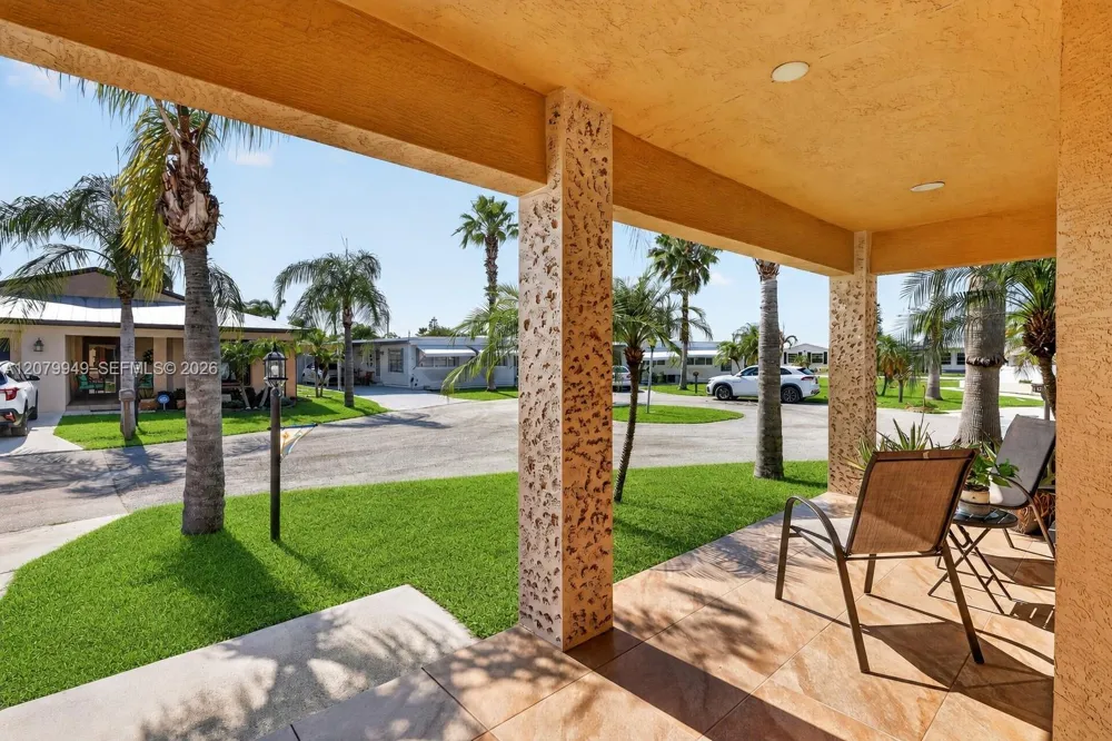 12 Barcelona Ln Port St. Lucie, FL 34952