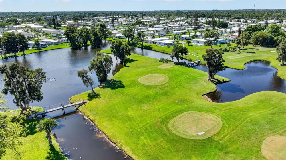 12 Barcelona Ln Port St. Lucie, FL 34952