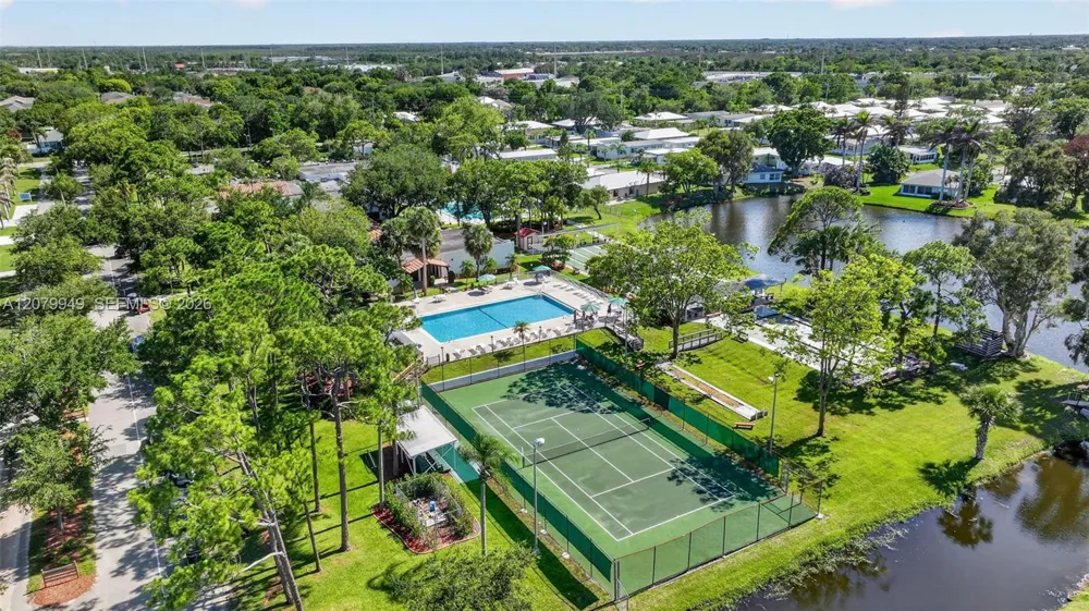 12 Barcelona Ln Port St. Lucie, FL 34952