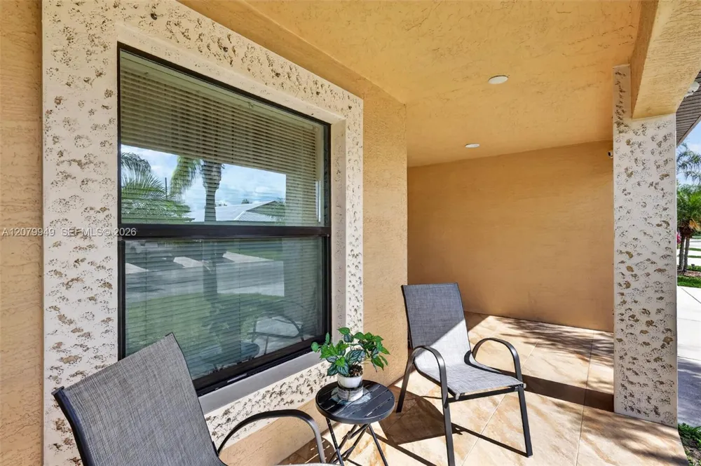12 Barcelona Ln Port St. Lucie, FL 34952