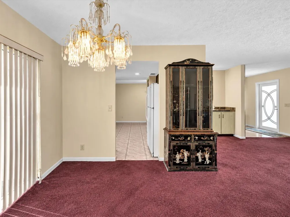 135 SW 7TH AVENUE South Bay, FL 33493