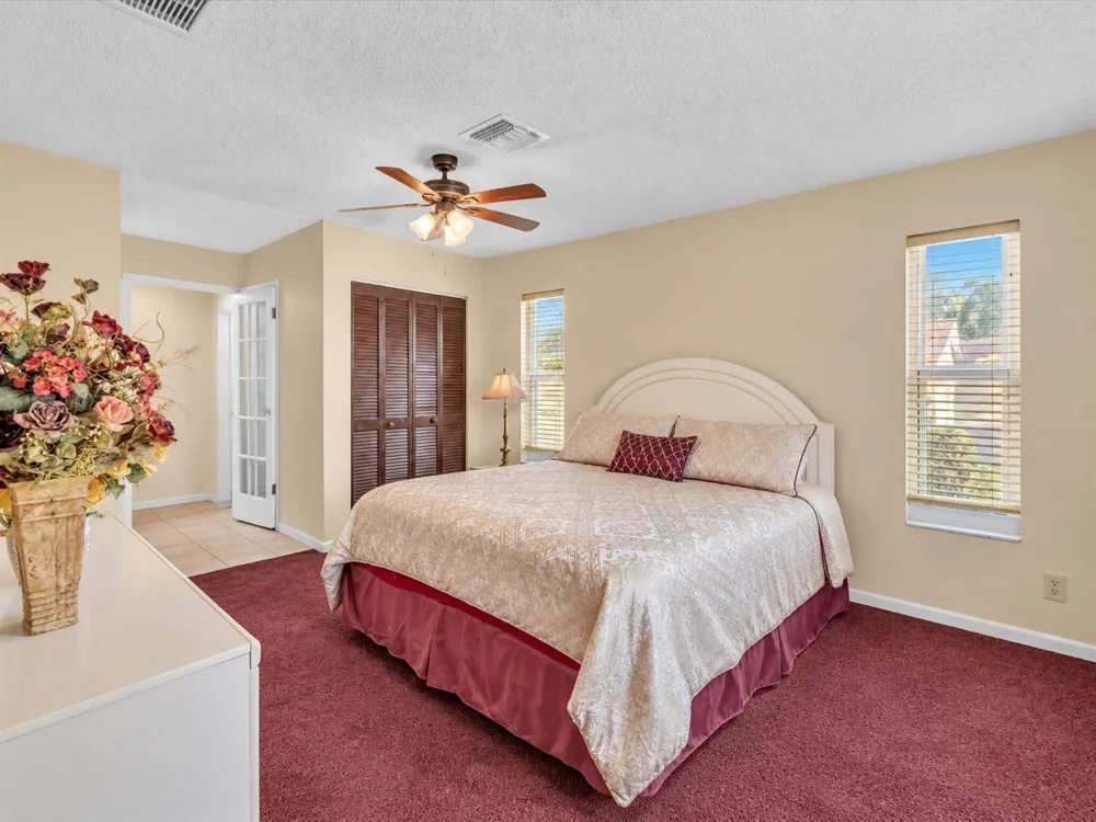 135 SW 7TH AVENUE South Bay, FL 33493