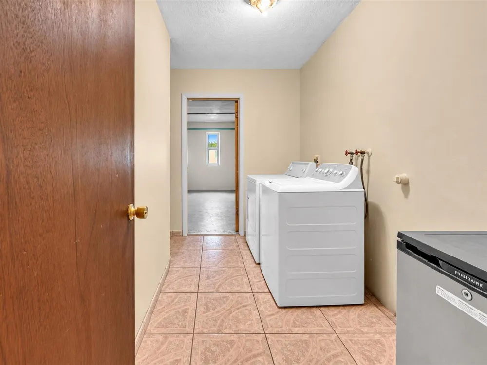 135 SW 7TH AVENUE South Bay, FL 33493