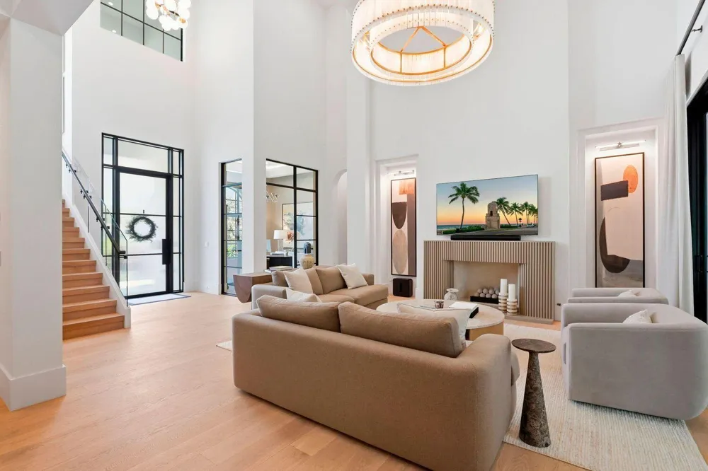 232 Linda Lane West Palm Beach, FL 33405