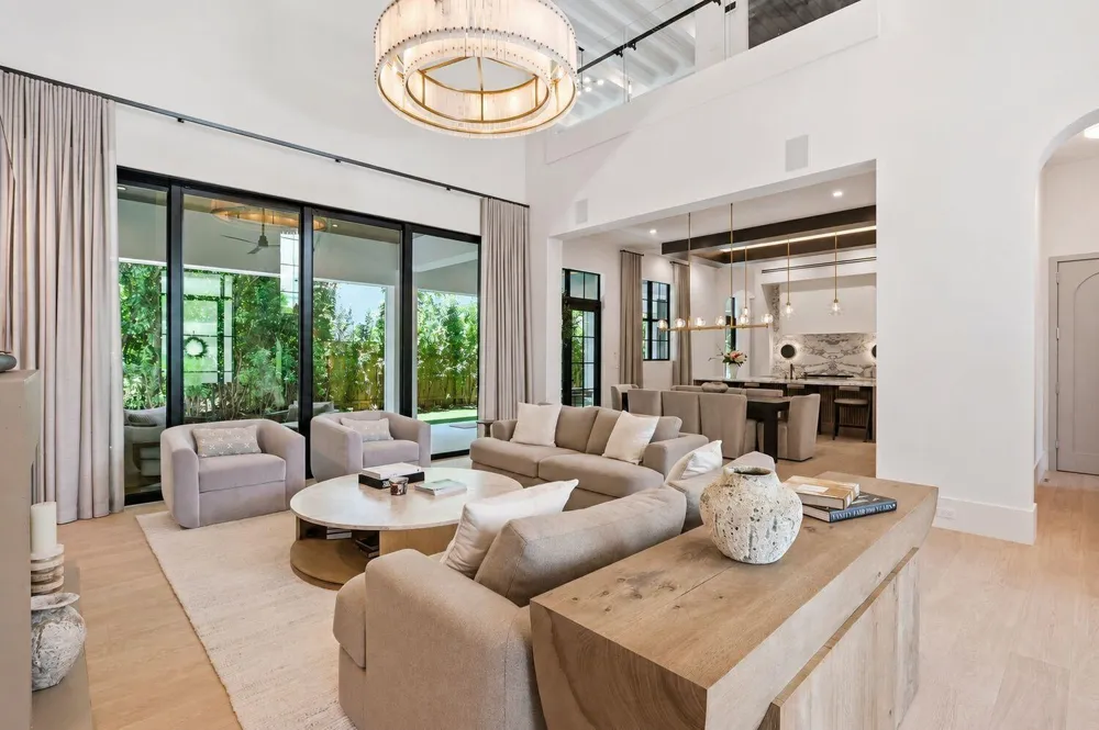 232 Linda Lane West Palm Beach, FL 33405