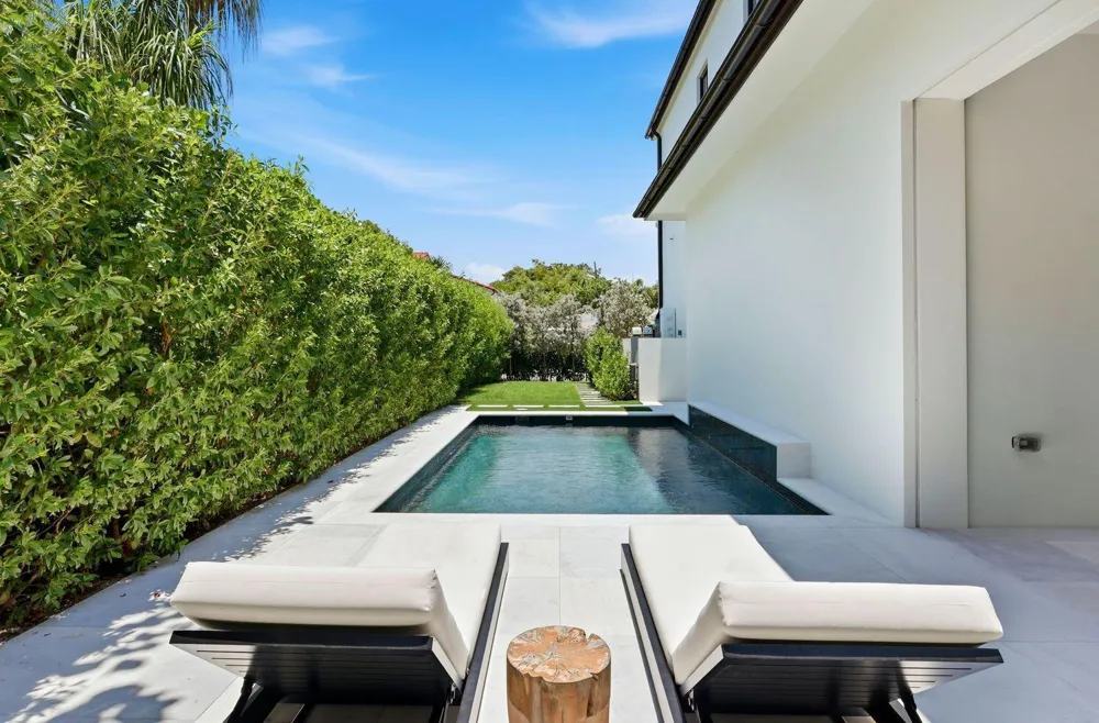 232 Linda Lane West Palm Beach, FL 33405