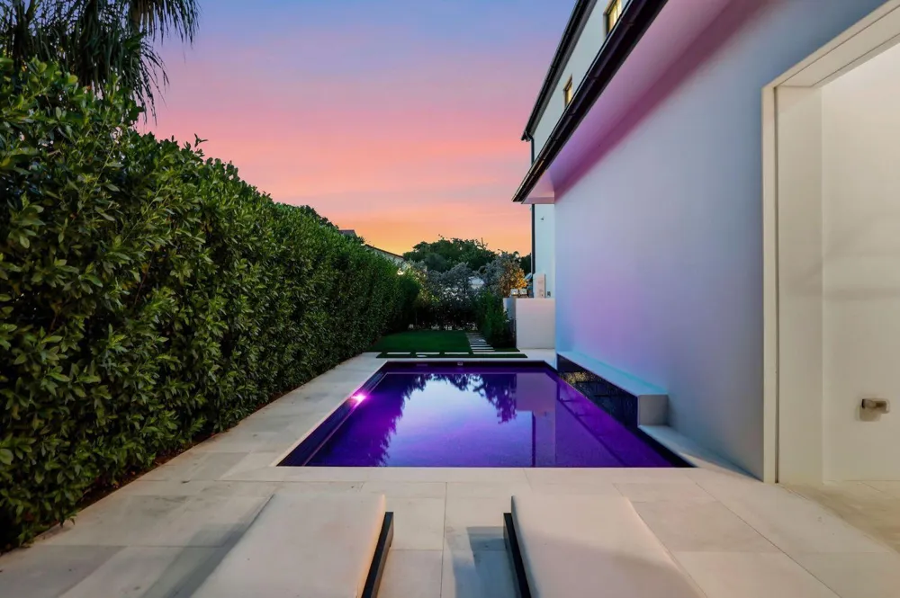 232 Linda Lane West Palm Beach, FL 33405