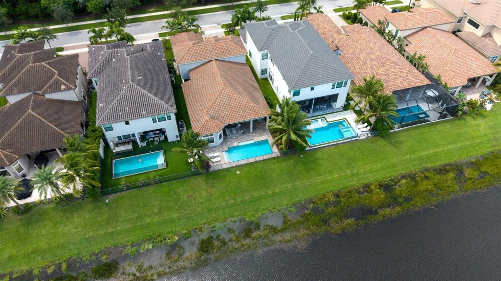 9889 Bozzano Drive Delray Beach, FL 33446
