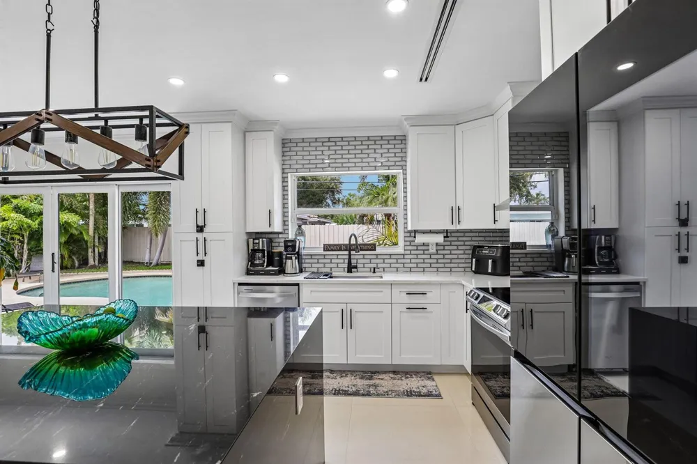 2601 NE 18TH STREET Pompano Beach, FL 33062