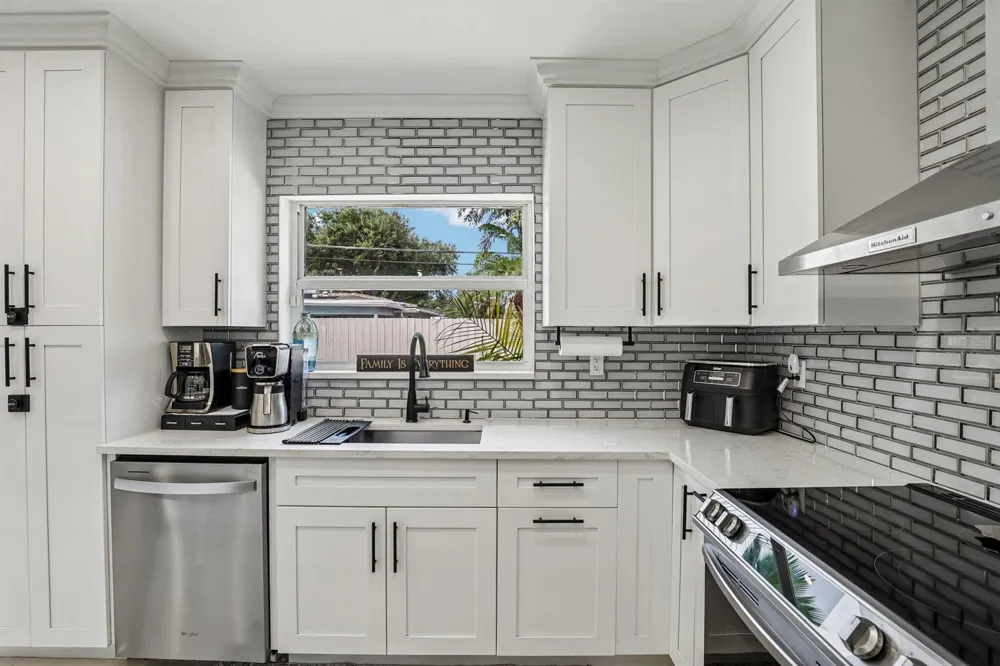 2601 NE 18TH STREET Pompano Beach, FL 33062