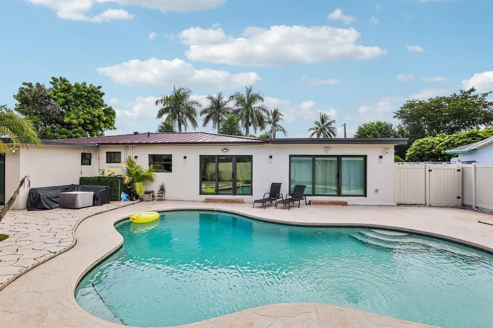 2601 NE 18TH STREET Pompano Beach, FL 33062