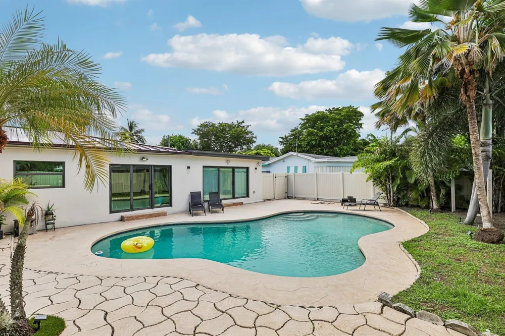 2601 NE 18TH STREET Pompano Beach, FL 33062
