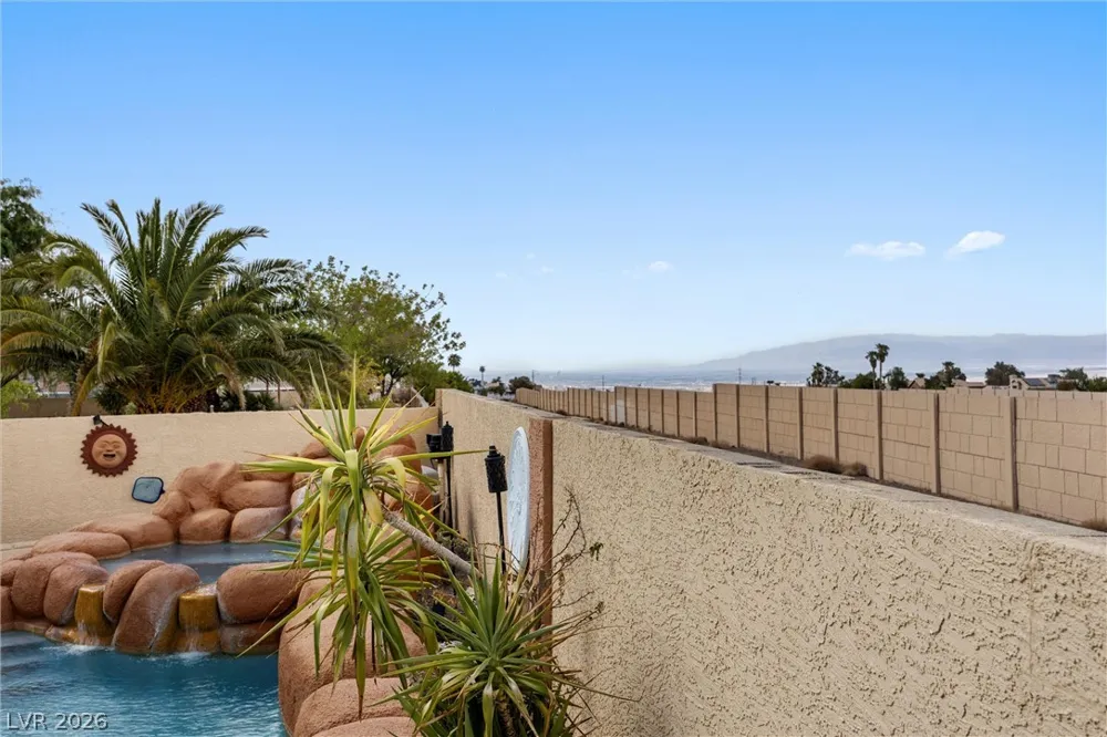 814 Manor Shores Road Henderson, NV 89002