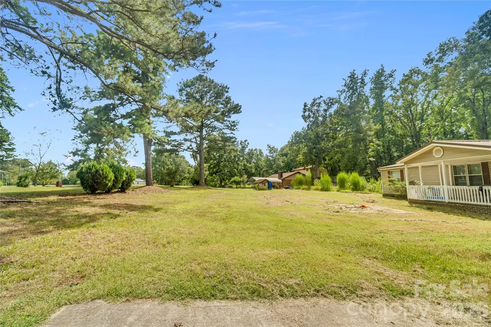 6010 Hightower Road Fort Lawn, SC 29714