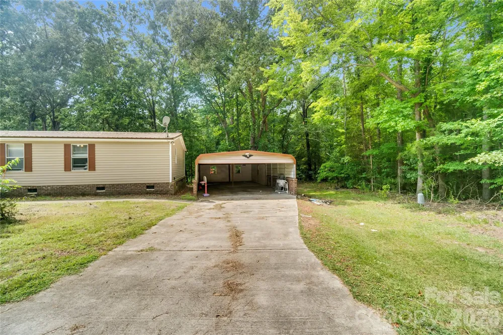 6010 Hightower Road Fort Lawn, SC 29714
