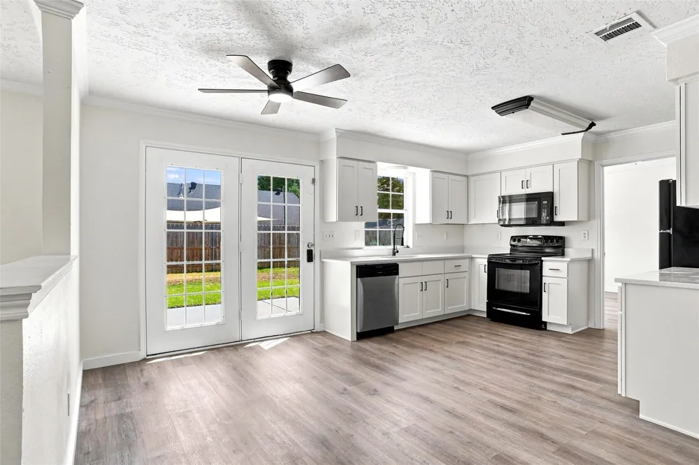 4138 Scotland Drive Grand Prairie, TX 75052