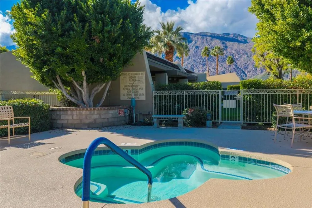 1254 Tiffany Circle Palm Springs, CA 92262