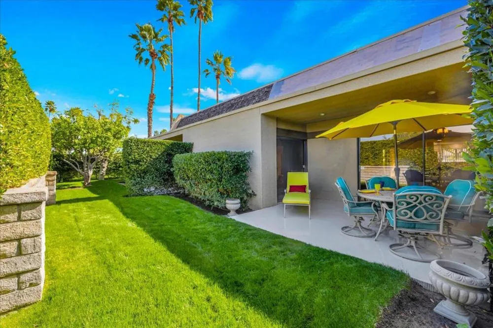 1254 Tiffany Circle Palm Springs, CA 92262
