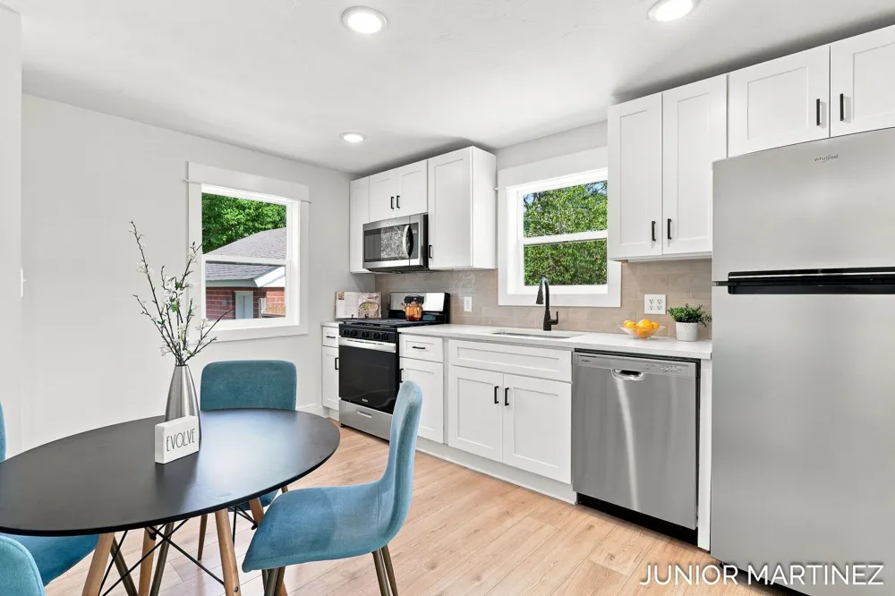 23 E 35th Street Holland, MI 49423