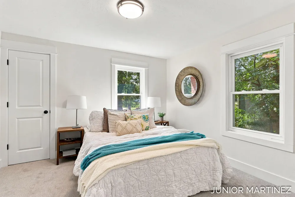 23 E 35th Street Holland, MI 49423