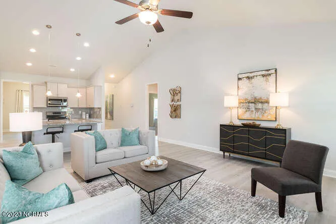 6317 Gondolier Drive New Bern, NC 28560