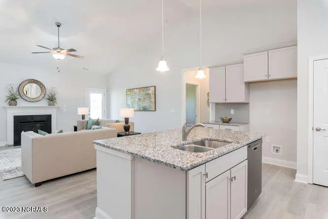 6317 Gondolier Drive New Bern, NC 28560