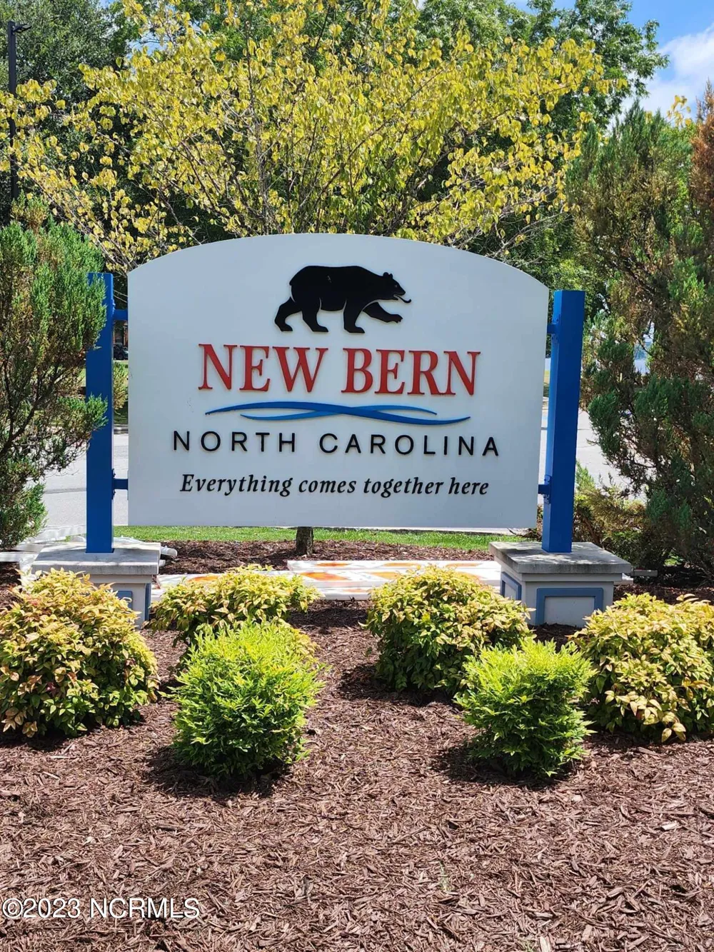 6317 Gondolier Drive New Bern, NC 28560