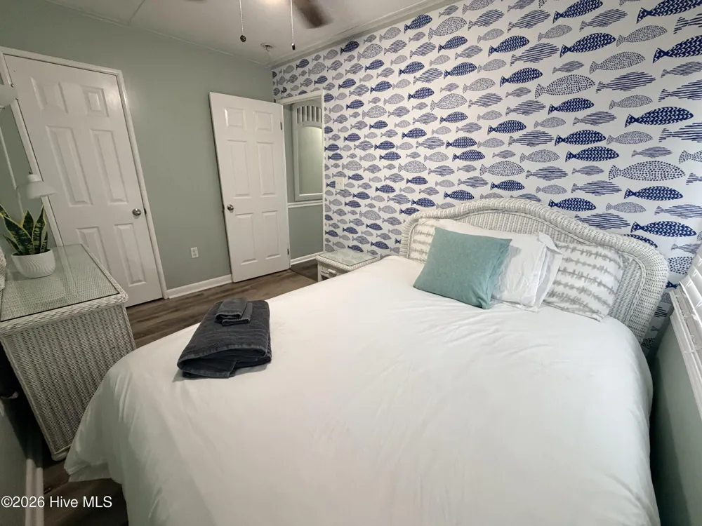 5708 Emerald Drive Emerald Isle, NC 28594