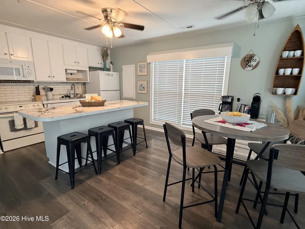 5708 Emerald Drive Emerald Isle, NC 28594