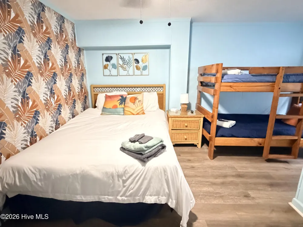 5708 Emerald Drive Emerald Isle, NC 28594