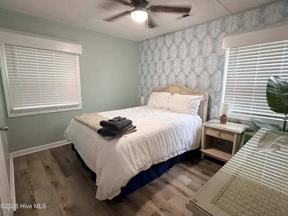 5708 Emerald Drive Emerald Isle, NC 28594