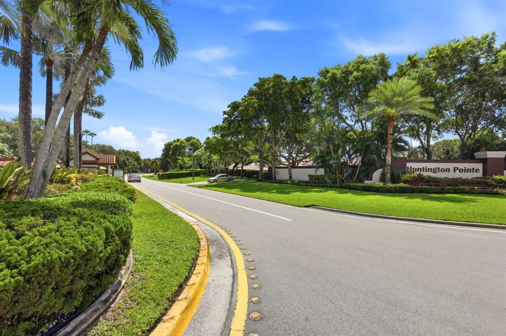 6013 SUNNY POINTE CIRCLE Delray Beach, FL 33484