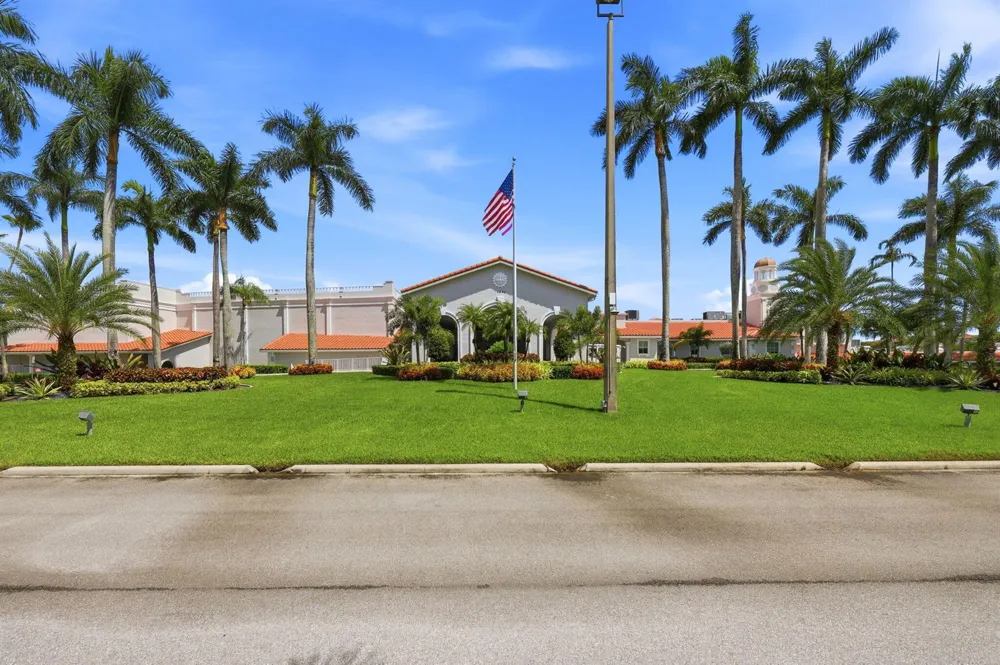 6013 SUNNY POINTE CIRCLE Delray Beach, FL 33484