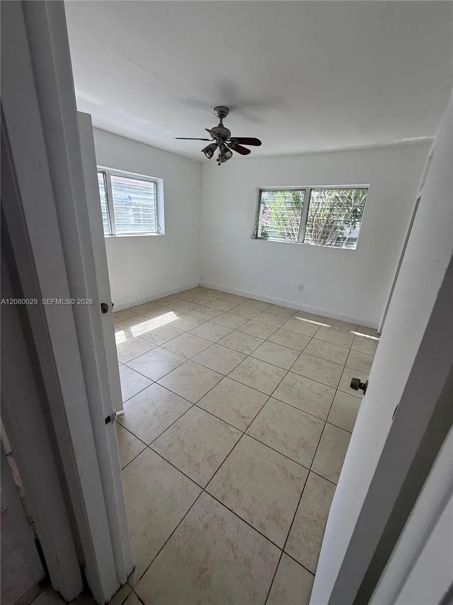 824 82nd St #1 Miami Beach, FL 33141