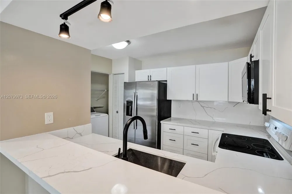 8660 SW 212th St #111 Cutler Bay, FL 33189