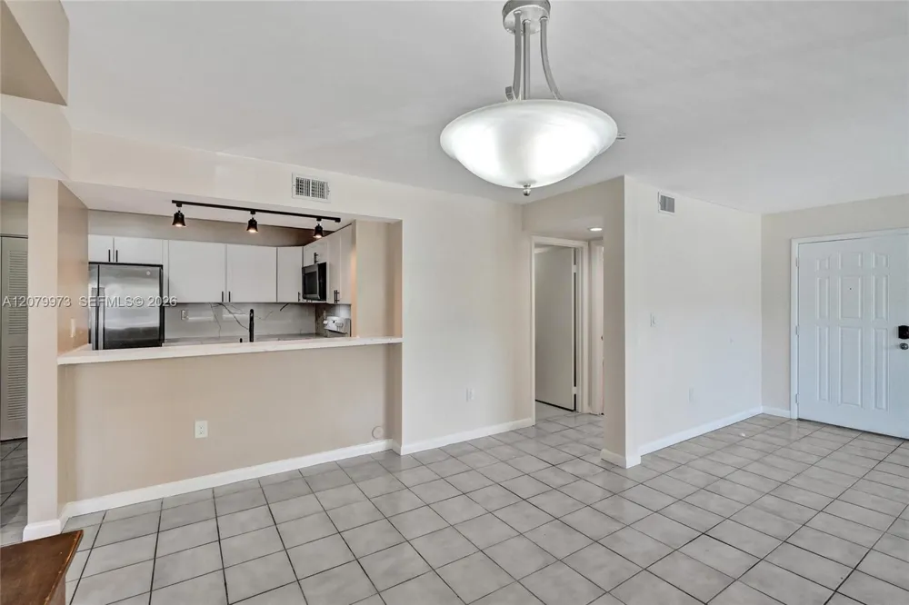 8660 SW 212th St #111 Cutler Bay, FL 33189
