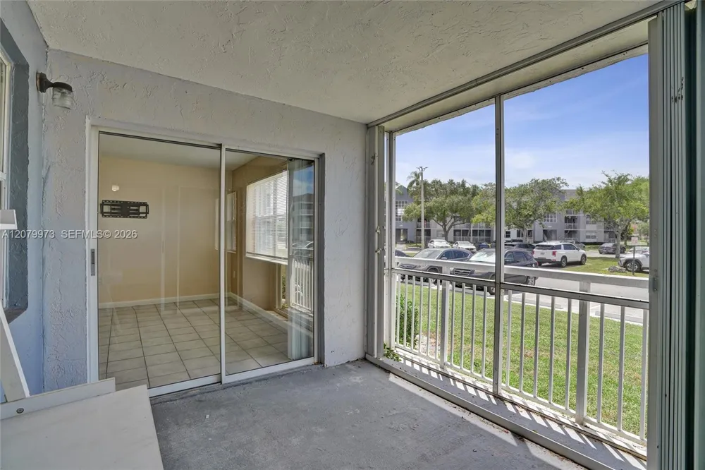 8660 SW 212th St #111 Cutler Bay, FL 33189