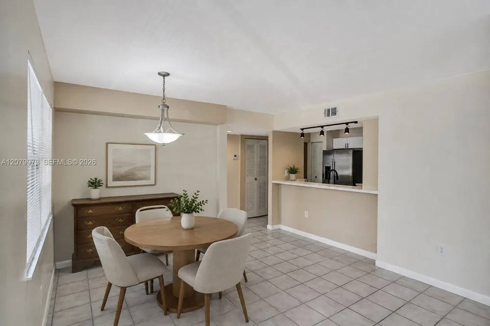 8660 SW 212th St #111 Cutler Bay, FL 33189