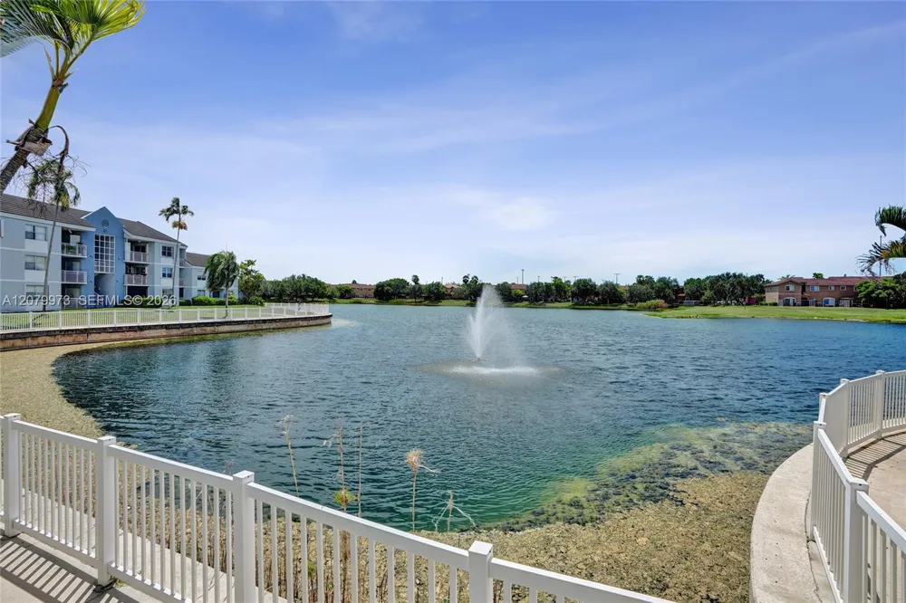 8660 SW 212th St #111 Cutler Bay, FL 33189