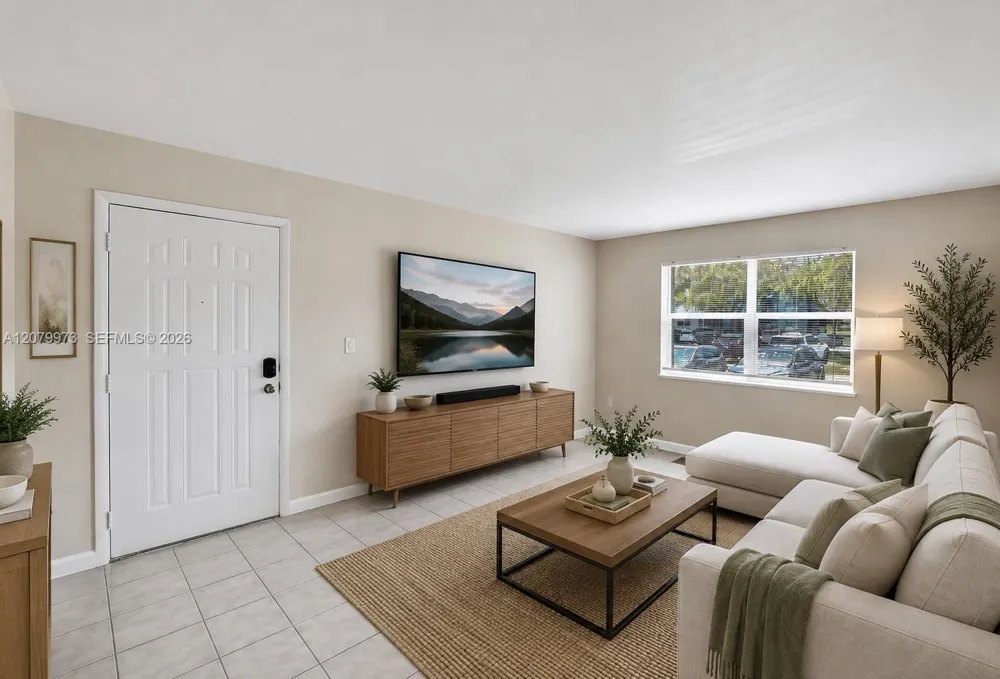 8660 SW 212th St #111 Cutler Bay, FL 33189