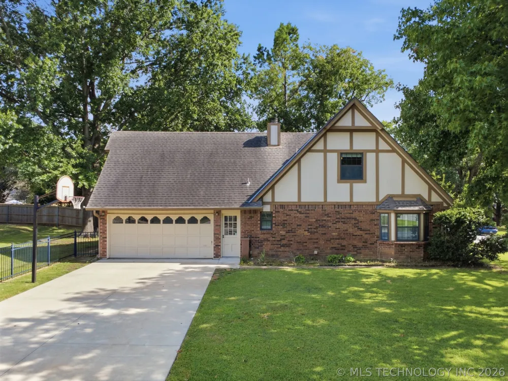 8117 S Quebec Avenue Tulsa, OK 74137