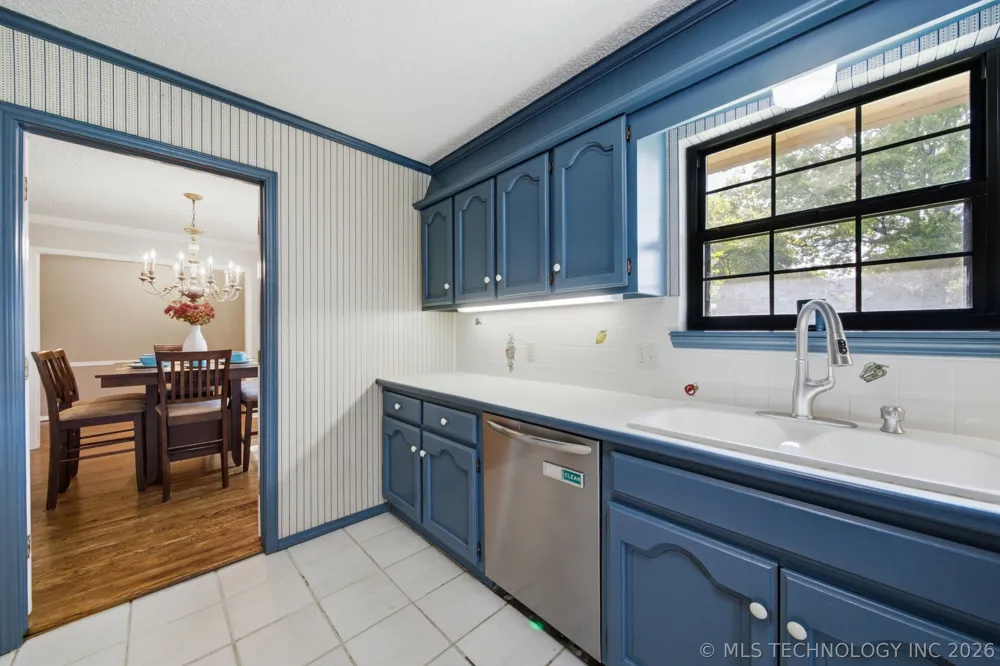 8117 S Quebec Avenue Tulsa, OK 74137