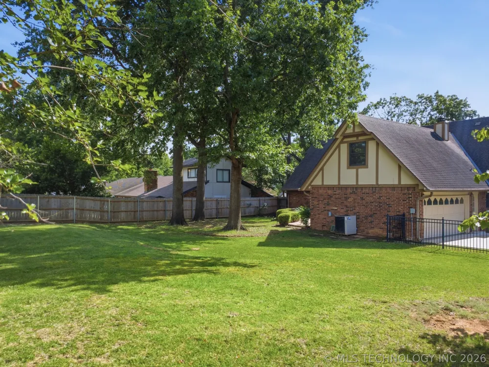 8117 S Quebec Avenue Tulsa, OK 74137