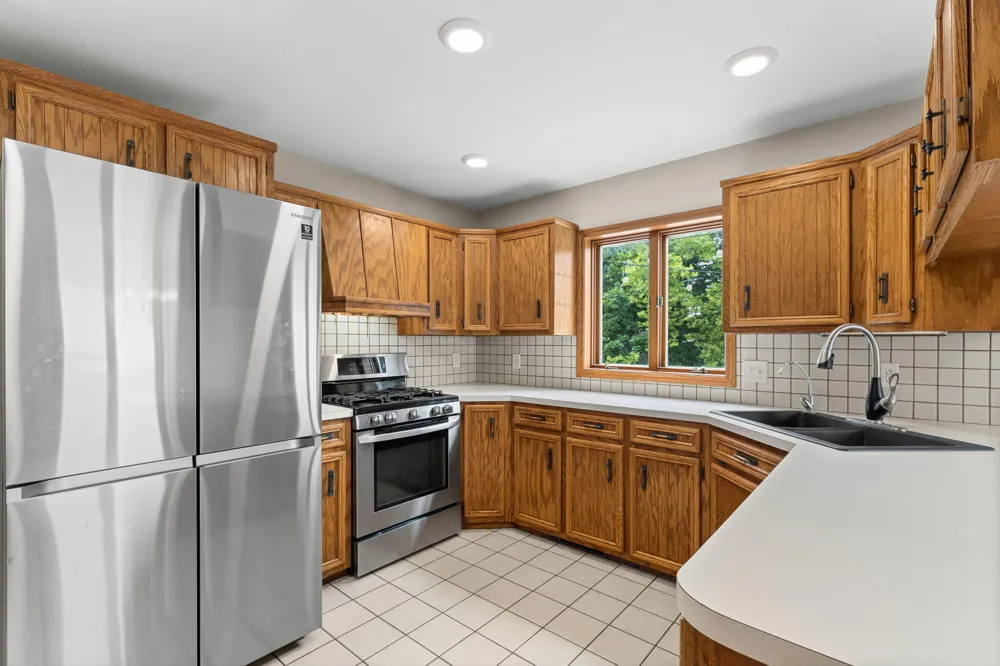 2630 Glencairin Drive NW Grand Rapids City, MI 49504