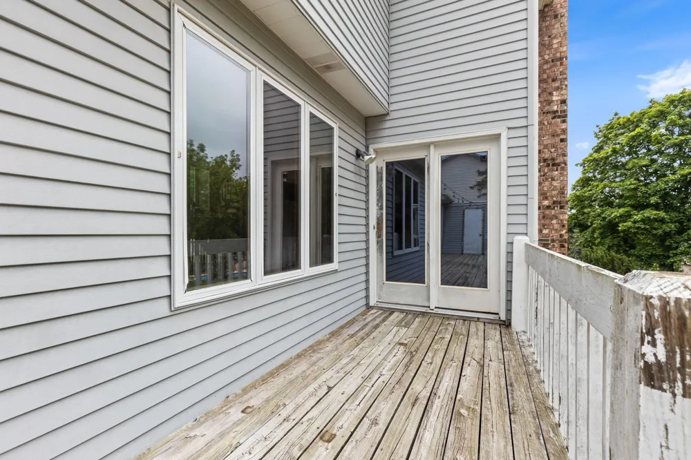2630 Glencairin Drive NW Grand Rapids City, MI 49504