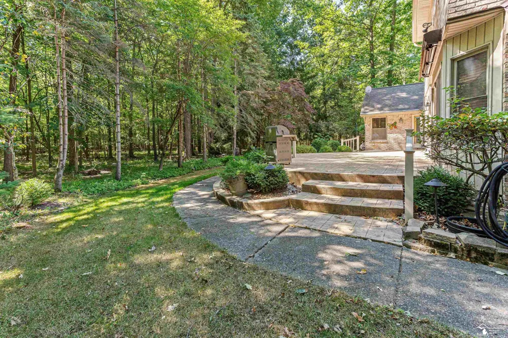 2534 Farmdale Drive Sterling Heights City, MI 48314