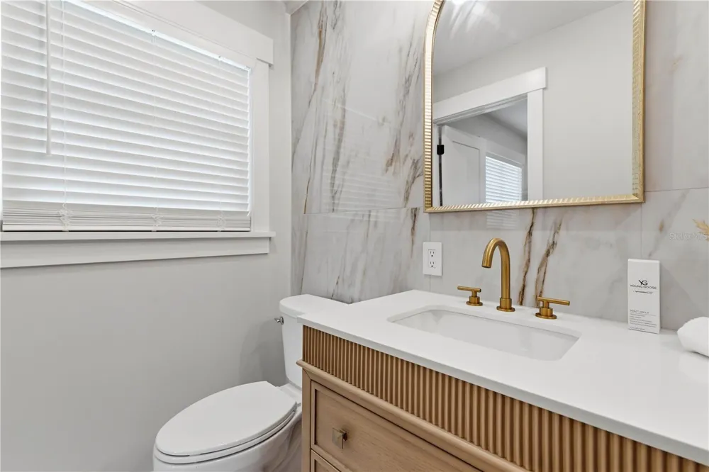 2218 HENNESEN DRIVE Clearwater, FL 33764